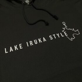 LAKE IRUKA STYLEロゴアップ
